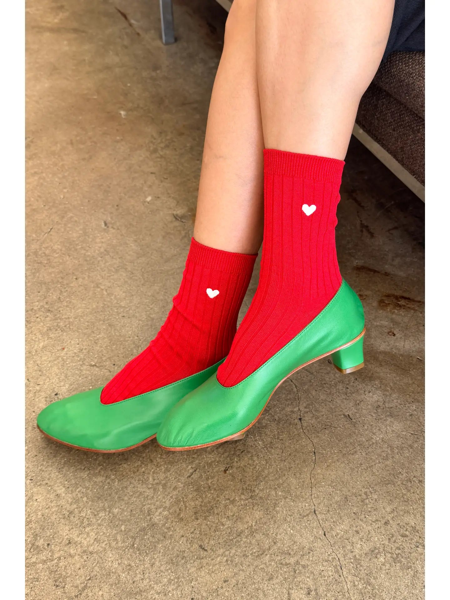 LE BON SHOPPE - Embroidered Her Socks (MC cotton) - CLASSIC RED + HEART