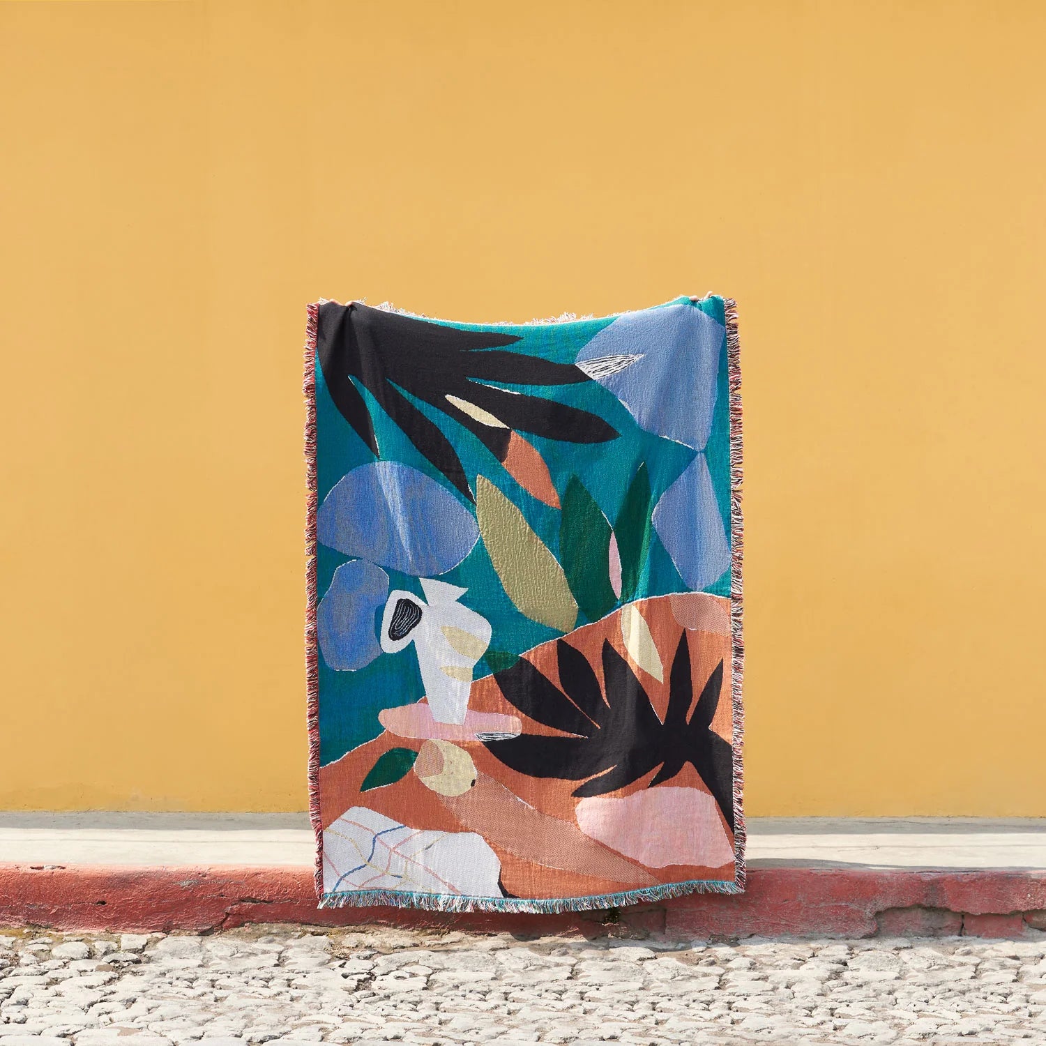 SLOW DOWN STUDIO - Barbosa Throw