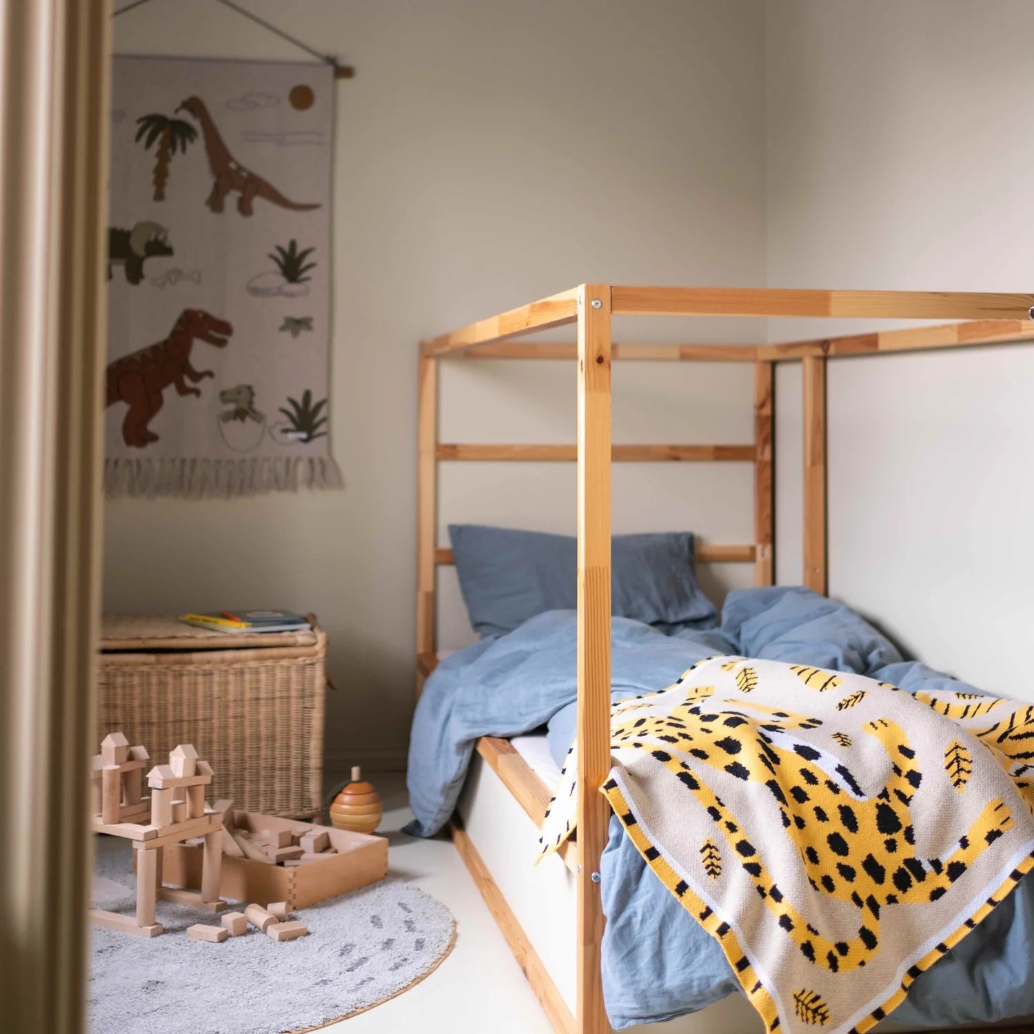 SLOW DOWN STUDIO - Big Cats Mini Blanket