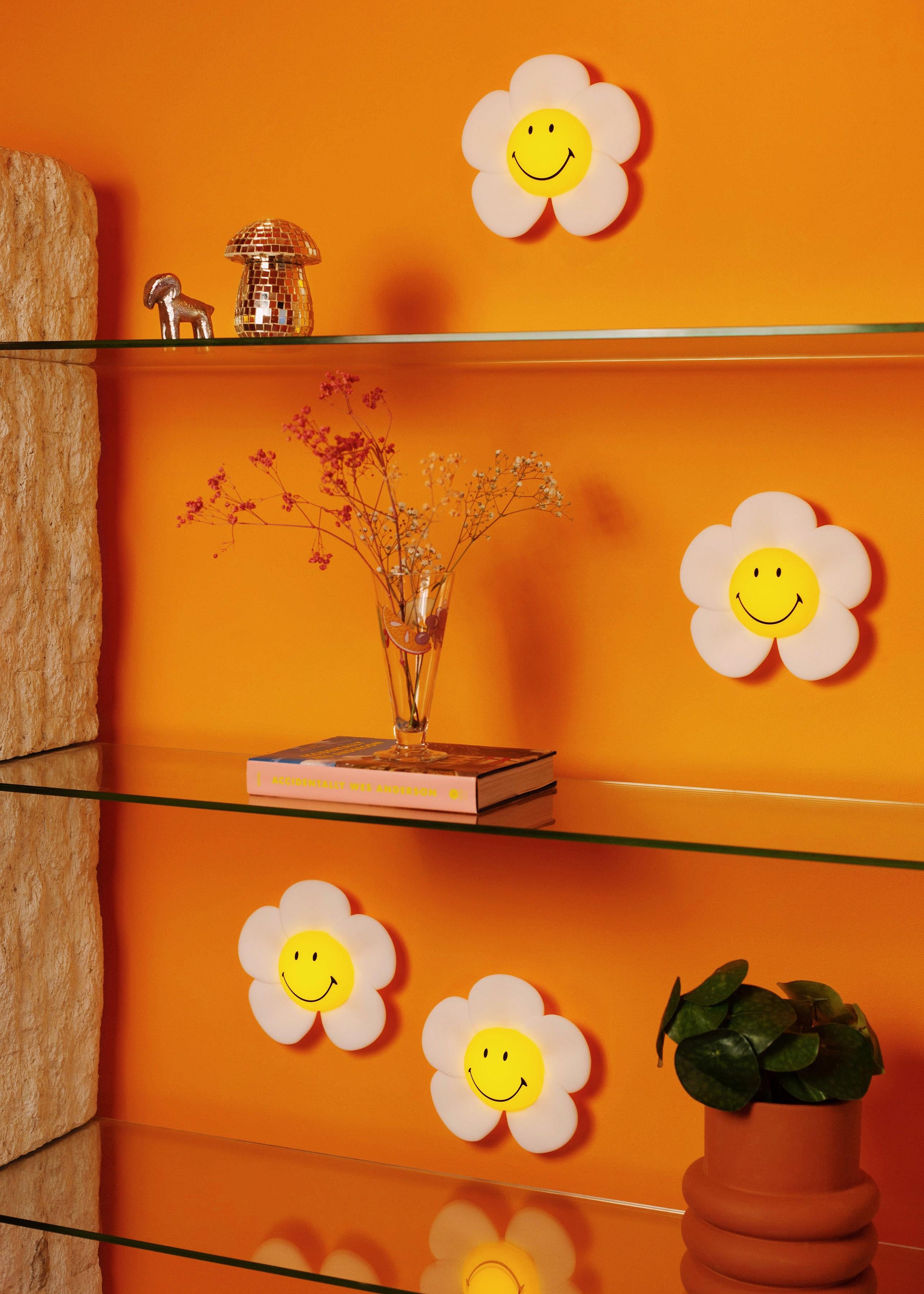 MR MARIA - Smiley Daisy Day Light