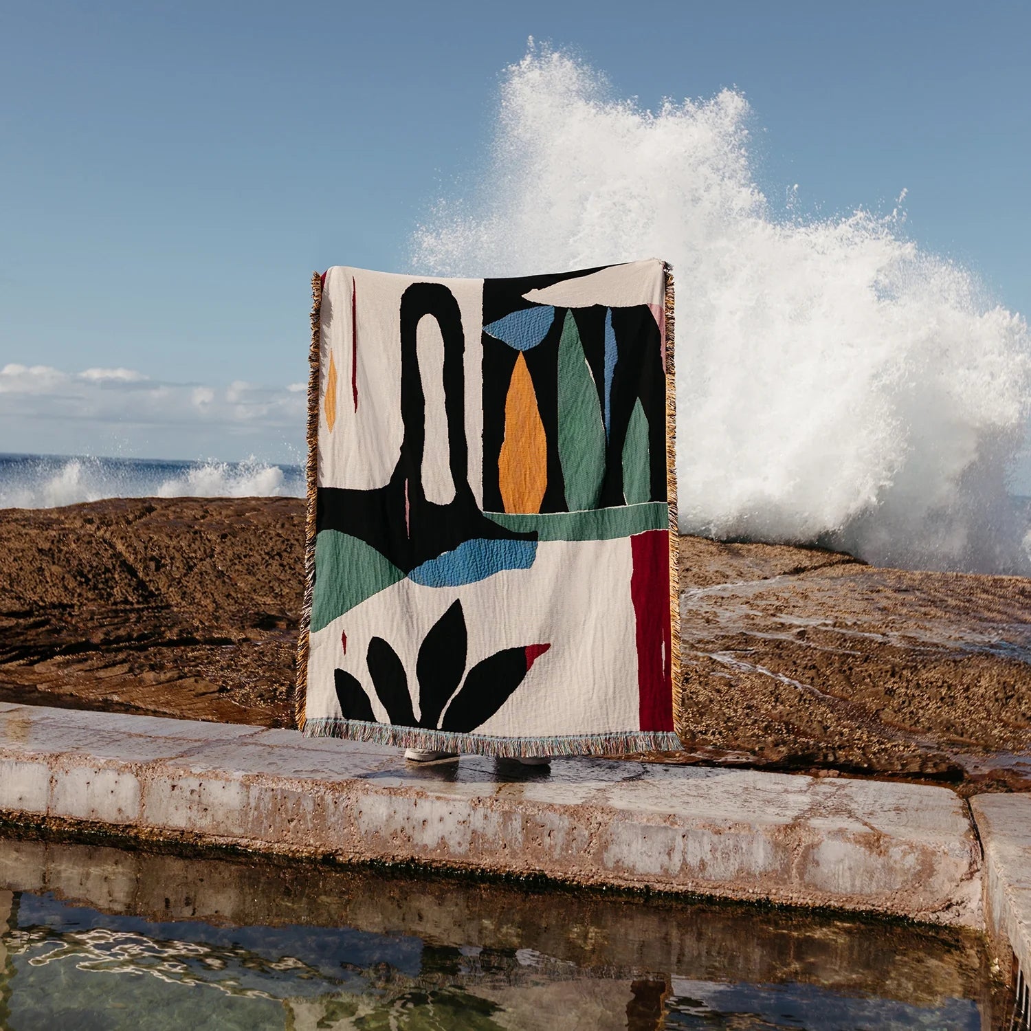 SLOW DOWN STUDIO - Guarena Throw