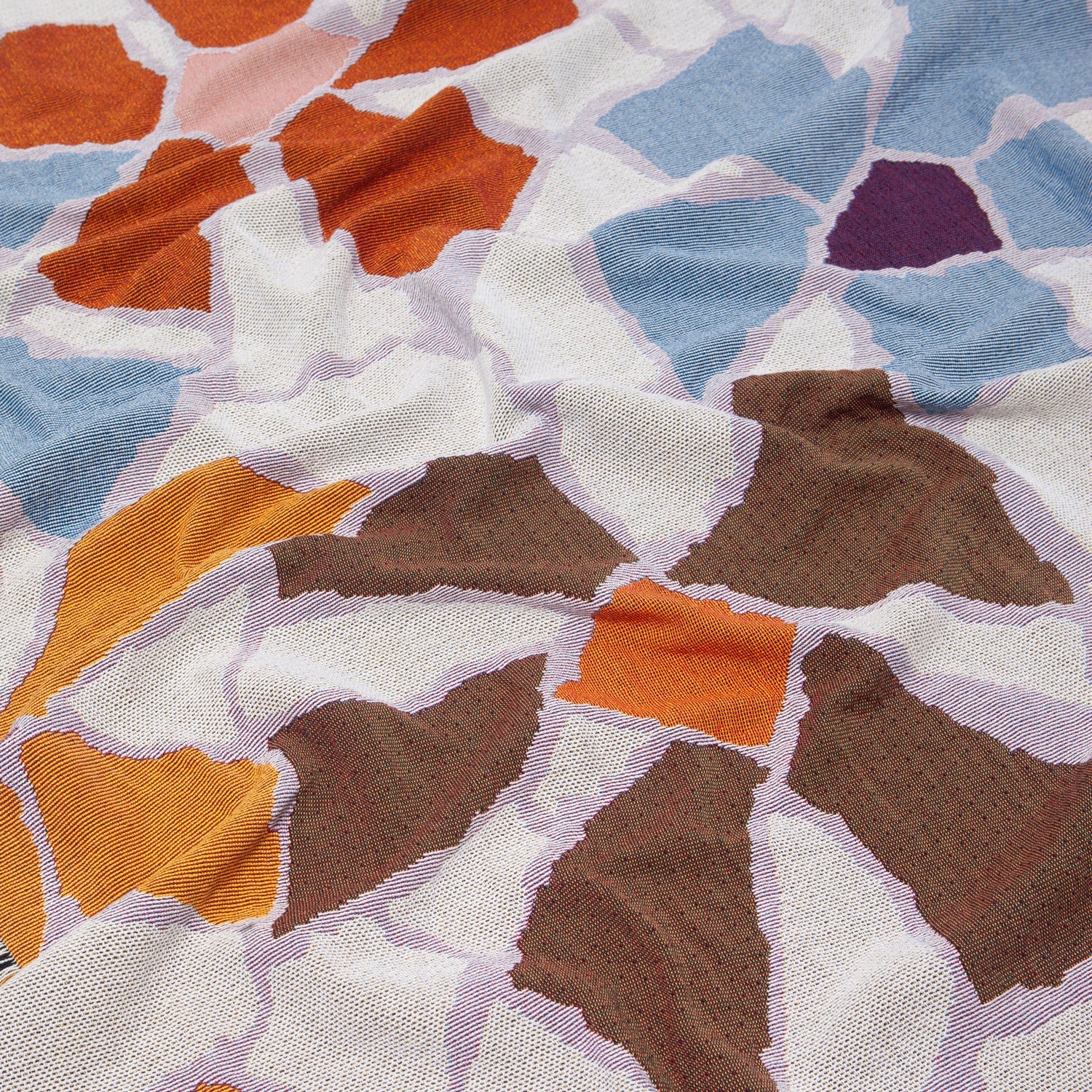 SLOW DOWN STUDIO - Guthrie Throw