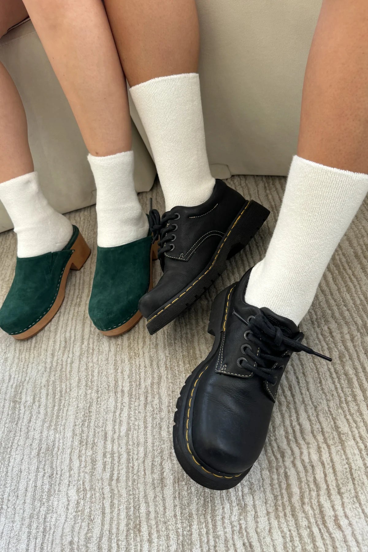 LE BON SHOPPE - EXTENDED Cloud Socks - Classic White