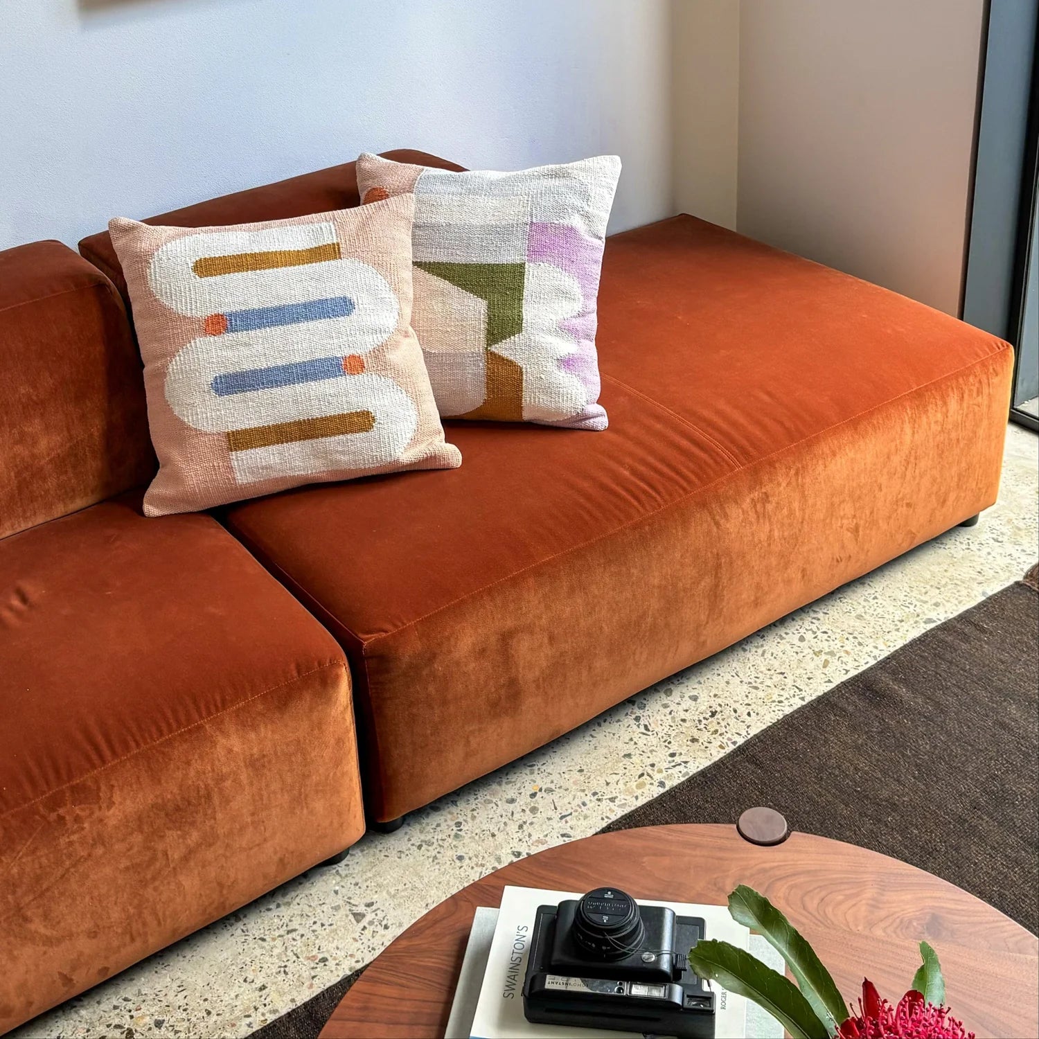 SLOW DOWN STUDIO - Bessie Throw Pillow Cover