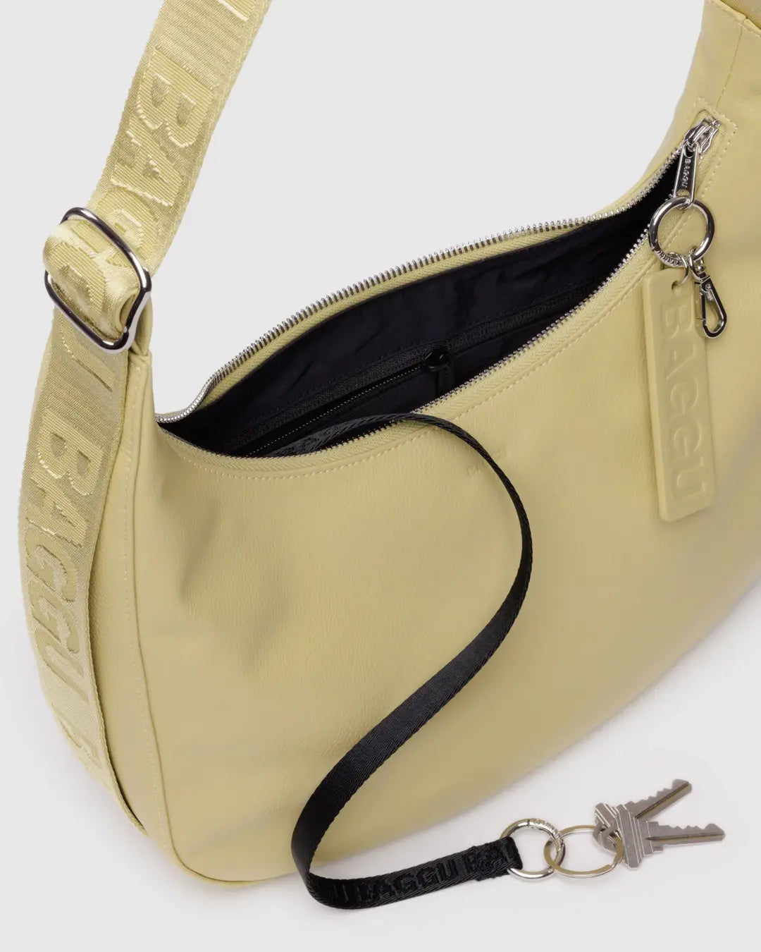 BAGGU - Medium Recycled Leather Crescent Bag - Straw