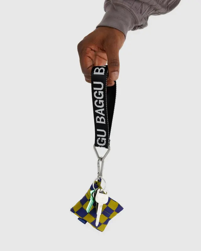 BAGGU - Logo Keychain - Black and White