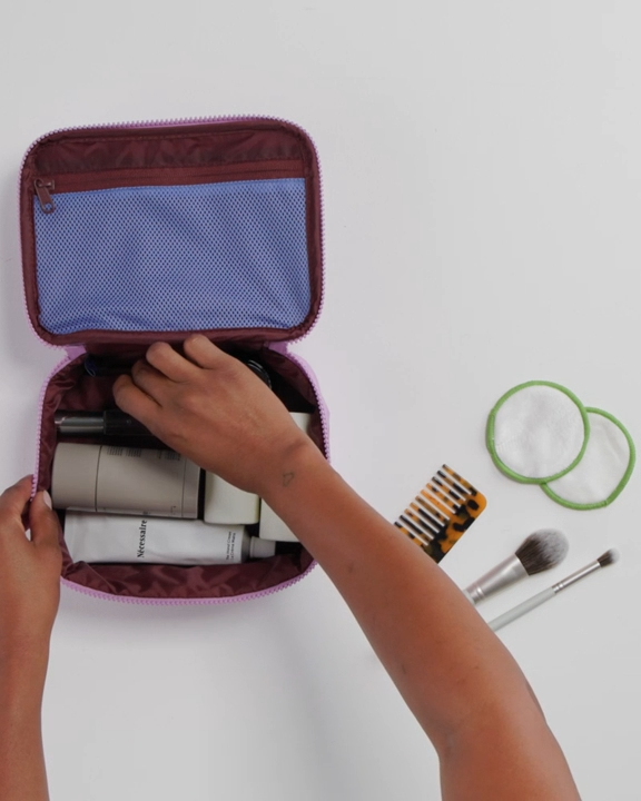 BAGGU - Small Cosmetic Case- Apple Tree