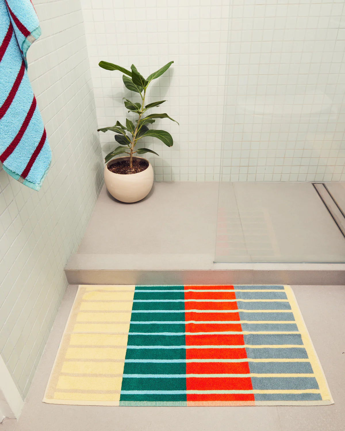 DUSEN DUSEN Bath Mat | Concrete Stripe