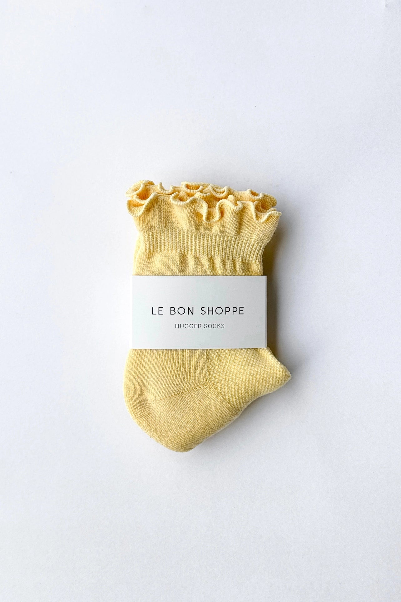 LE BON SHOPPE - Ruffled Hugger Crew Socks - Banana Cream / Red