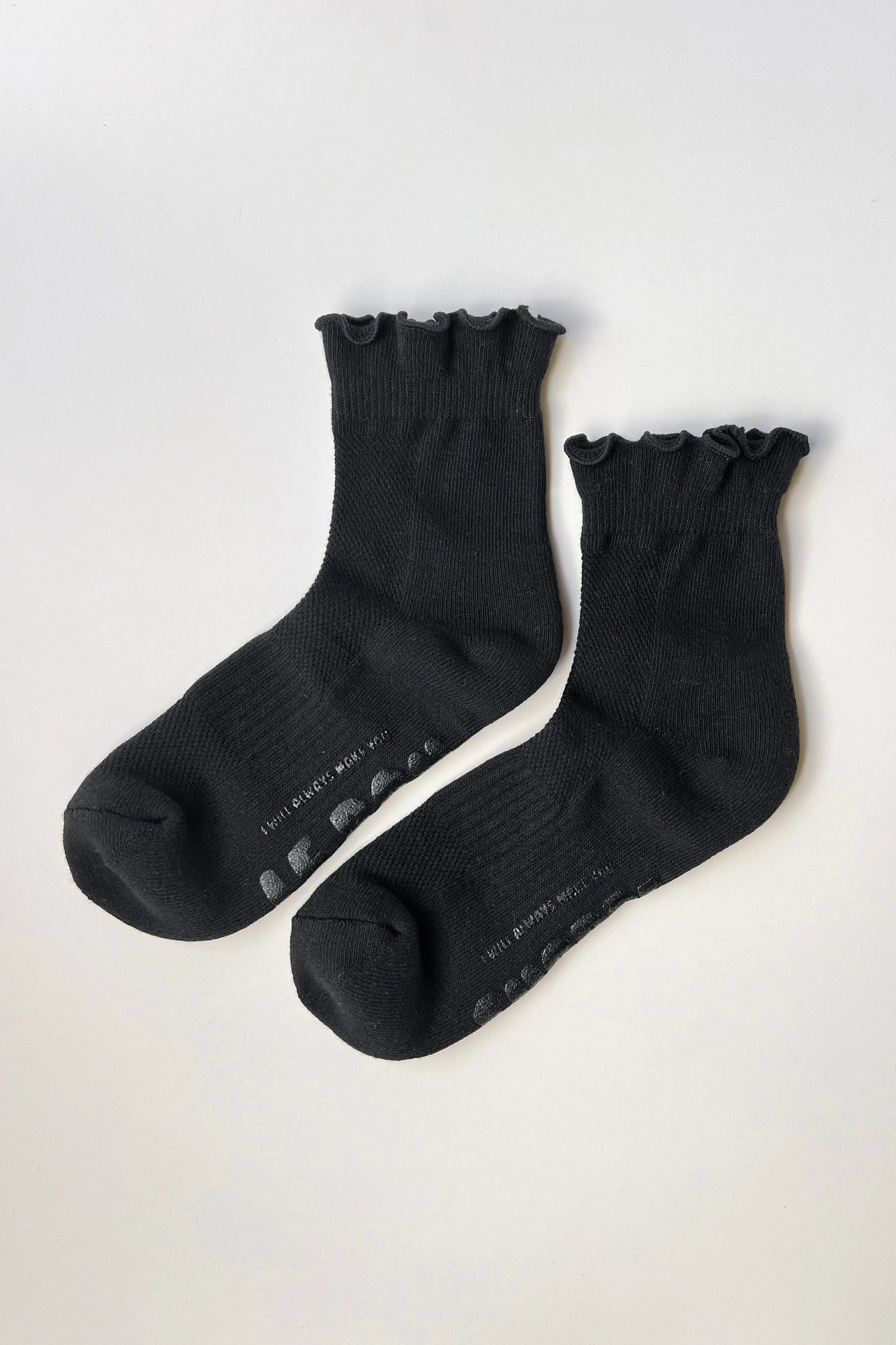 LE BON SHOPPE - Ruffled Hugger Crew Socks - Black / Black