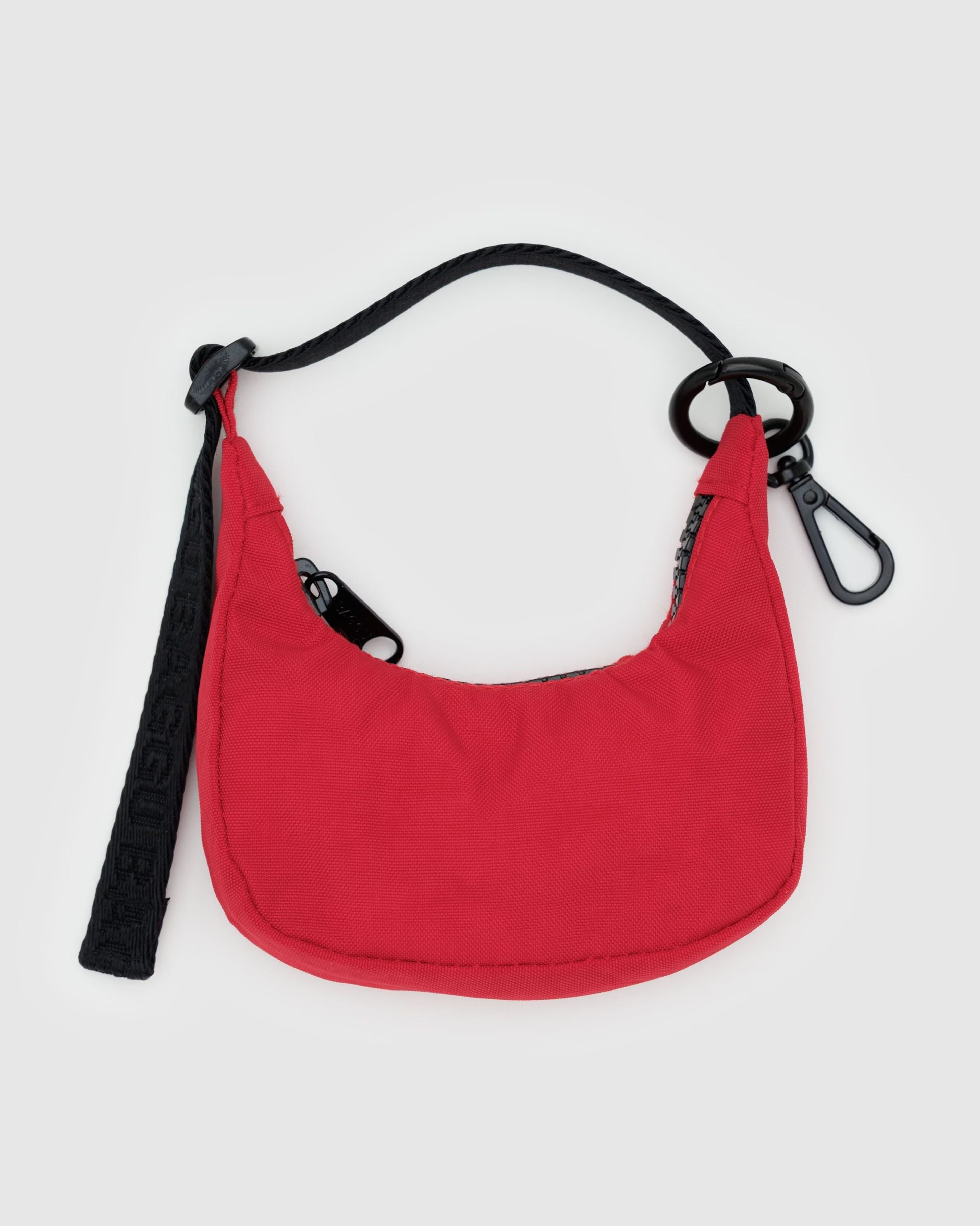 BAGGU- Crescent Bag Charm- Candy Apple