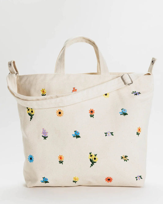 BAGGU Horizontal Zip Duck Bag - Embroidered Ditsy Floral - Preston ApothecaryBaggu