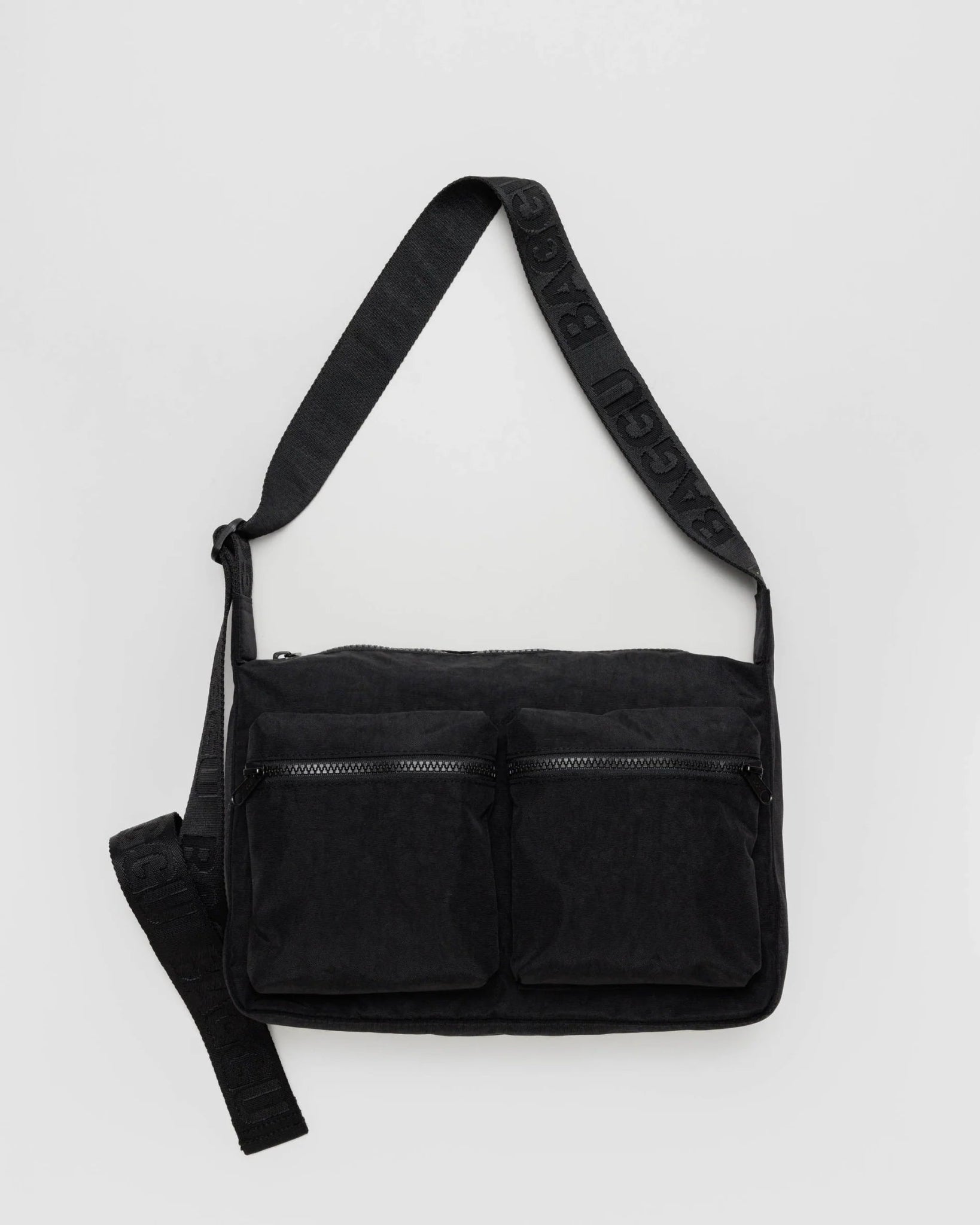 BAGGU Medium Cargo Crossbody - Black