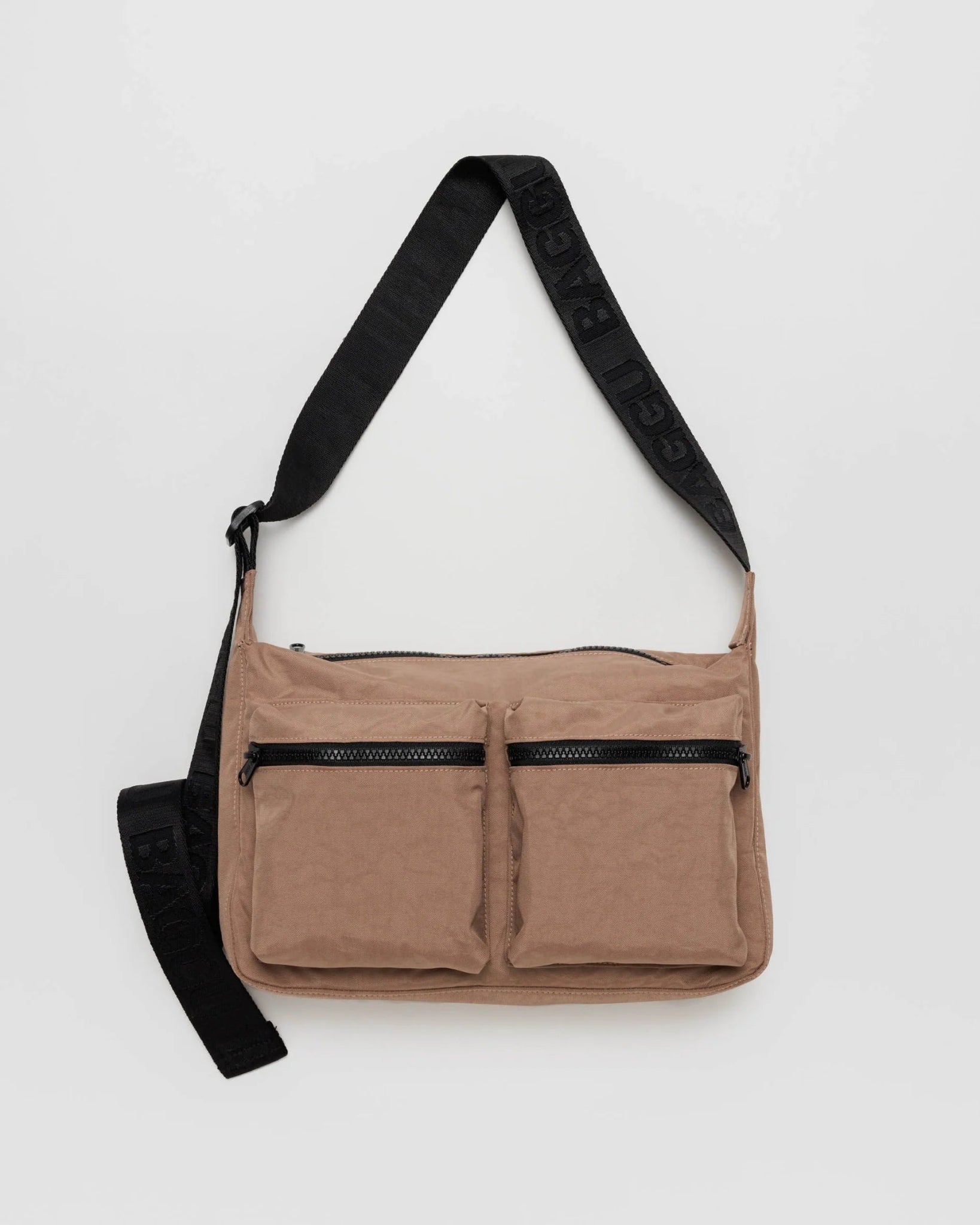 BAGGU Medium Cargo Crossbody - Cocoa