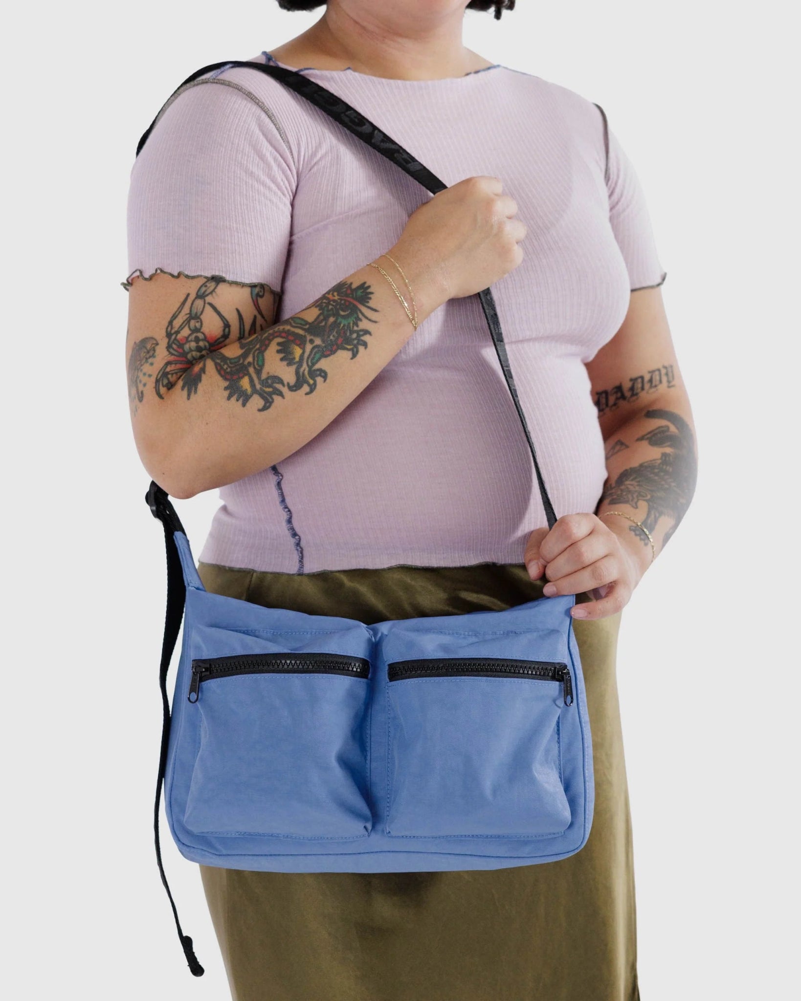 BAGGU Medium Cargo Crossbody - Pansy Blue