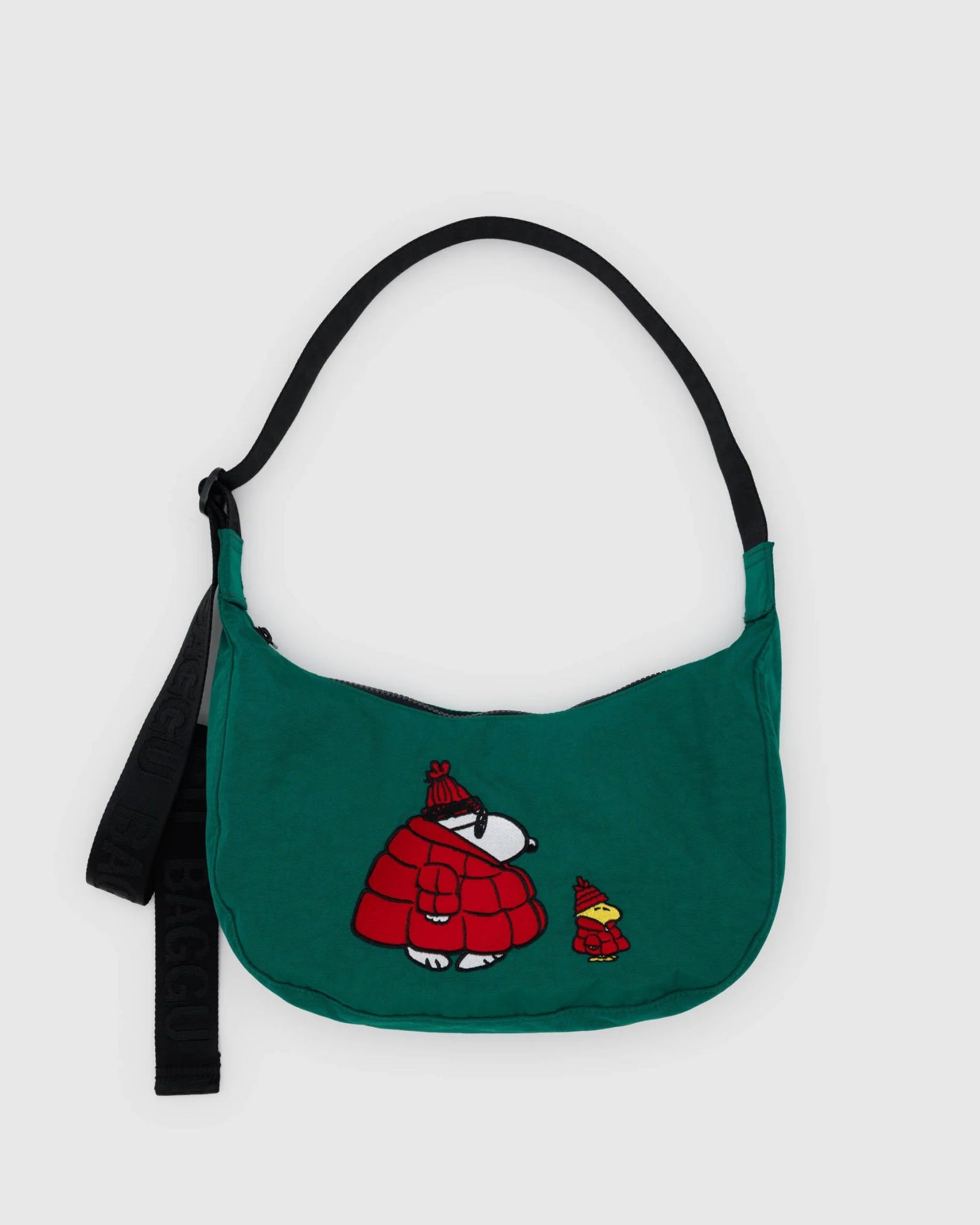 BAGGU Medium Nylon Crescent Bag - Snoopy & Woodstock