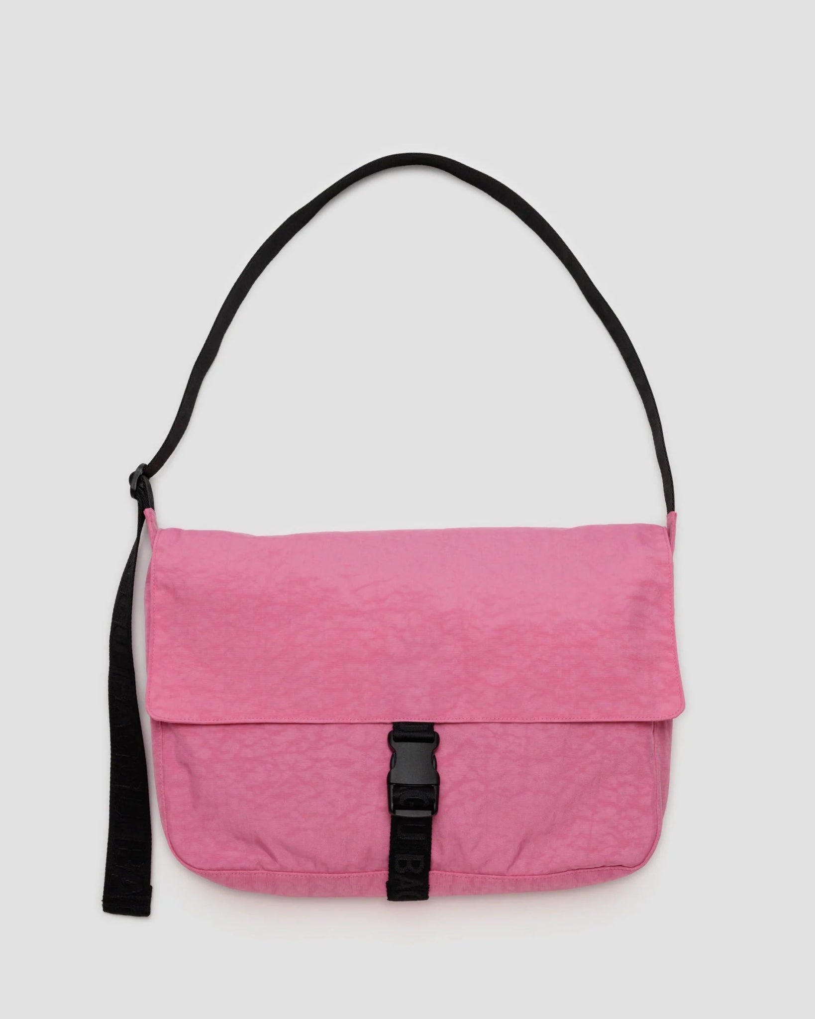 BAGGU Nylon Messenger Bag - Azalea Pink