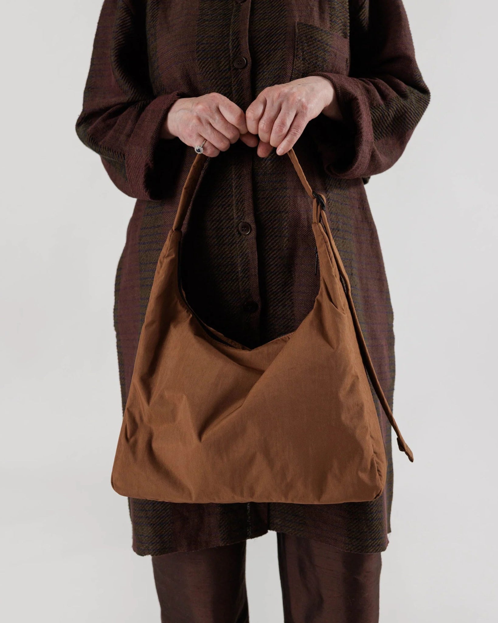 BAGGU Nylon Shoulder Bag - Brown