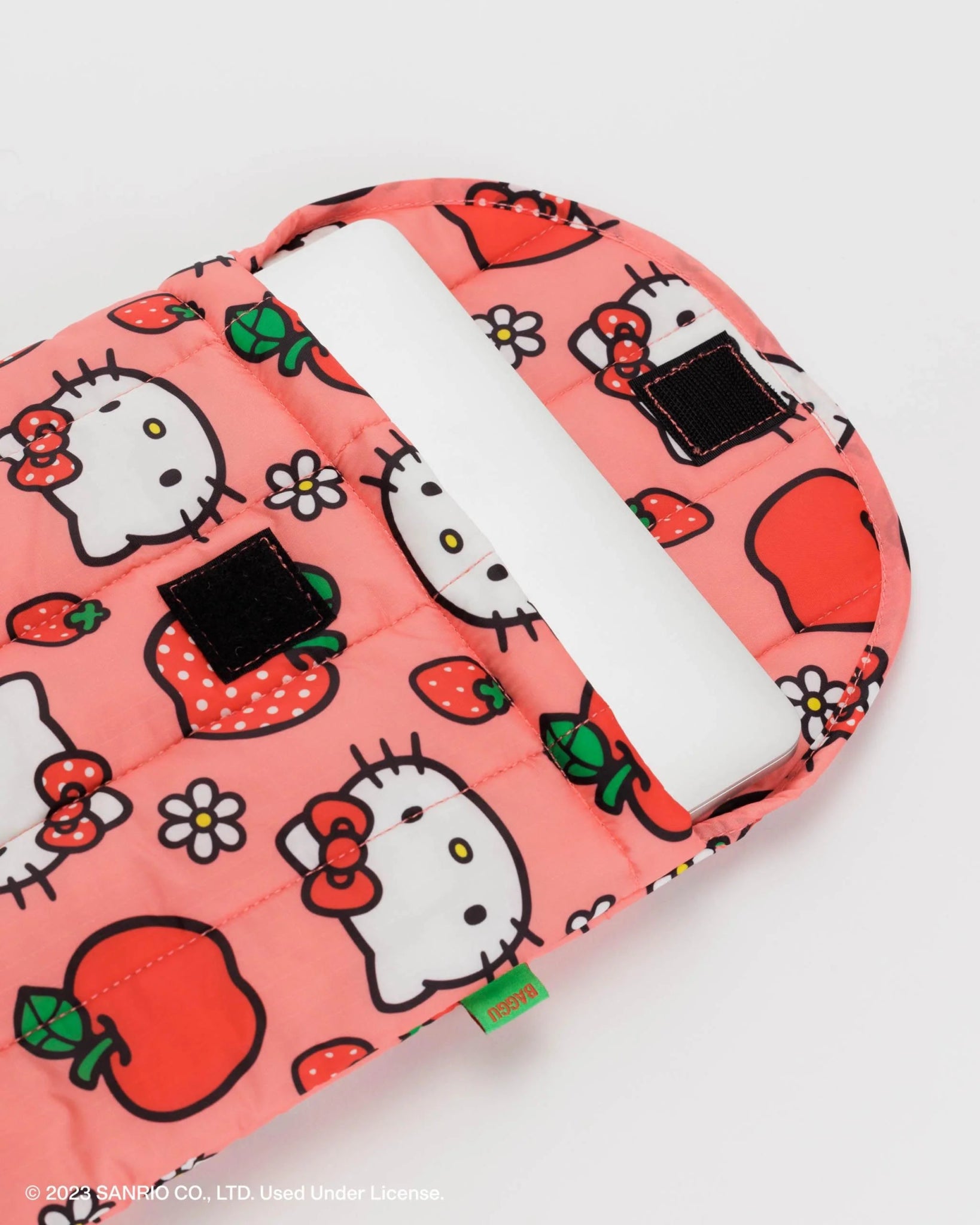 BAGGU Puffy Laptop Sleeve 13"/14" - Hello Kitty Apple - Preston Apothecary