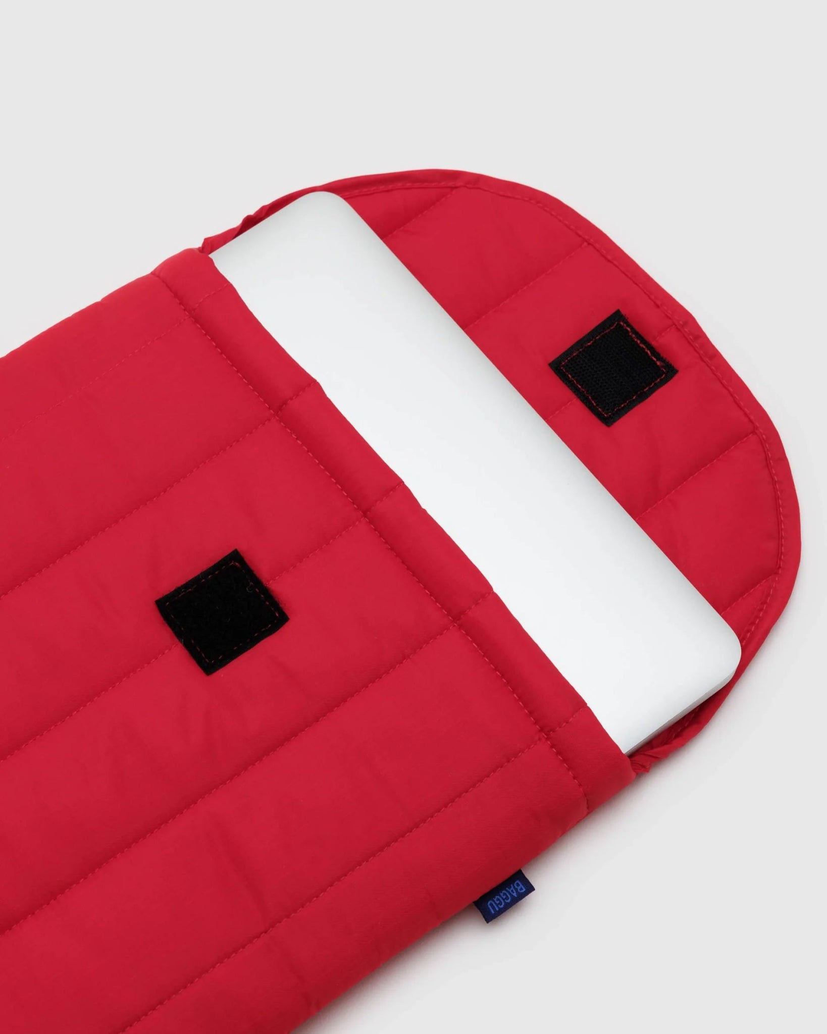 BAGGU | Puffy Laptop Sleeve Cherry Red 16"