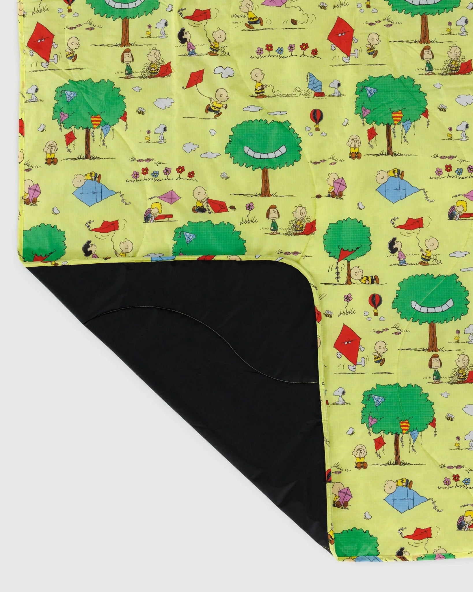 BAGGU Puffy Picnic Blanket - Kite Eating Tree