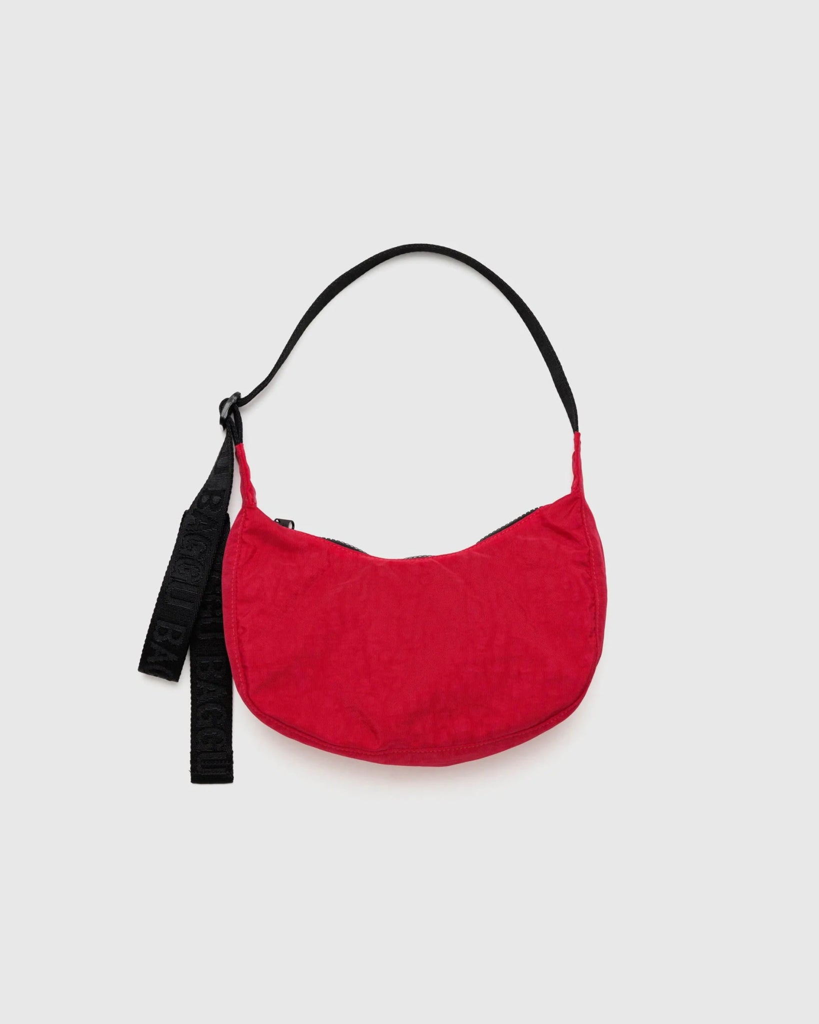 BAGGU Small Nylon Crescent Bag -|Candy Apple