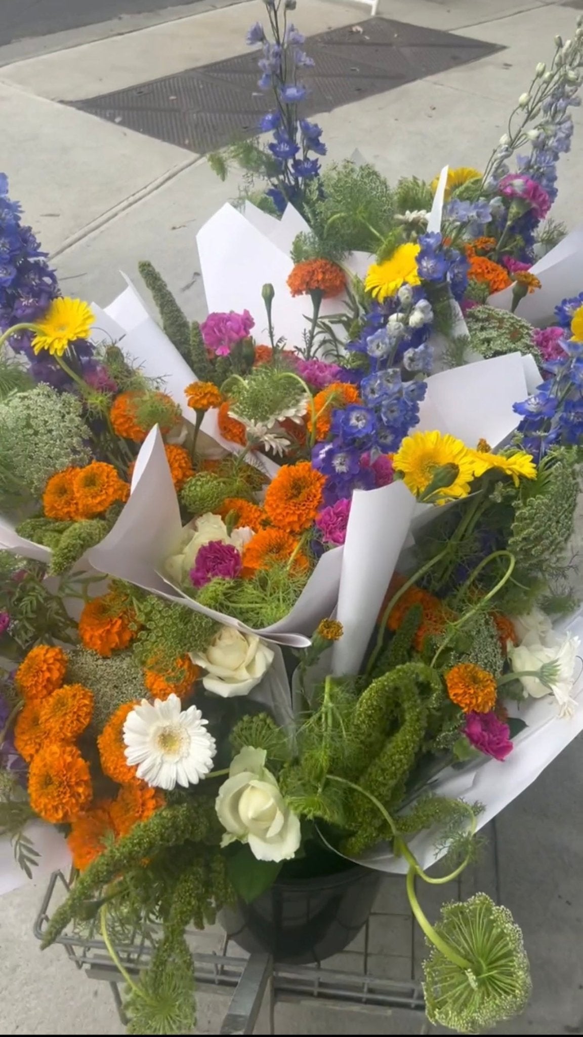 CL FLOWER bouquets (mixed)