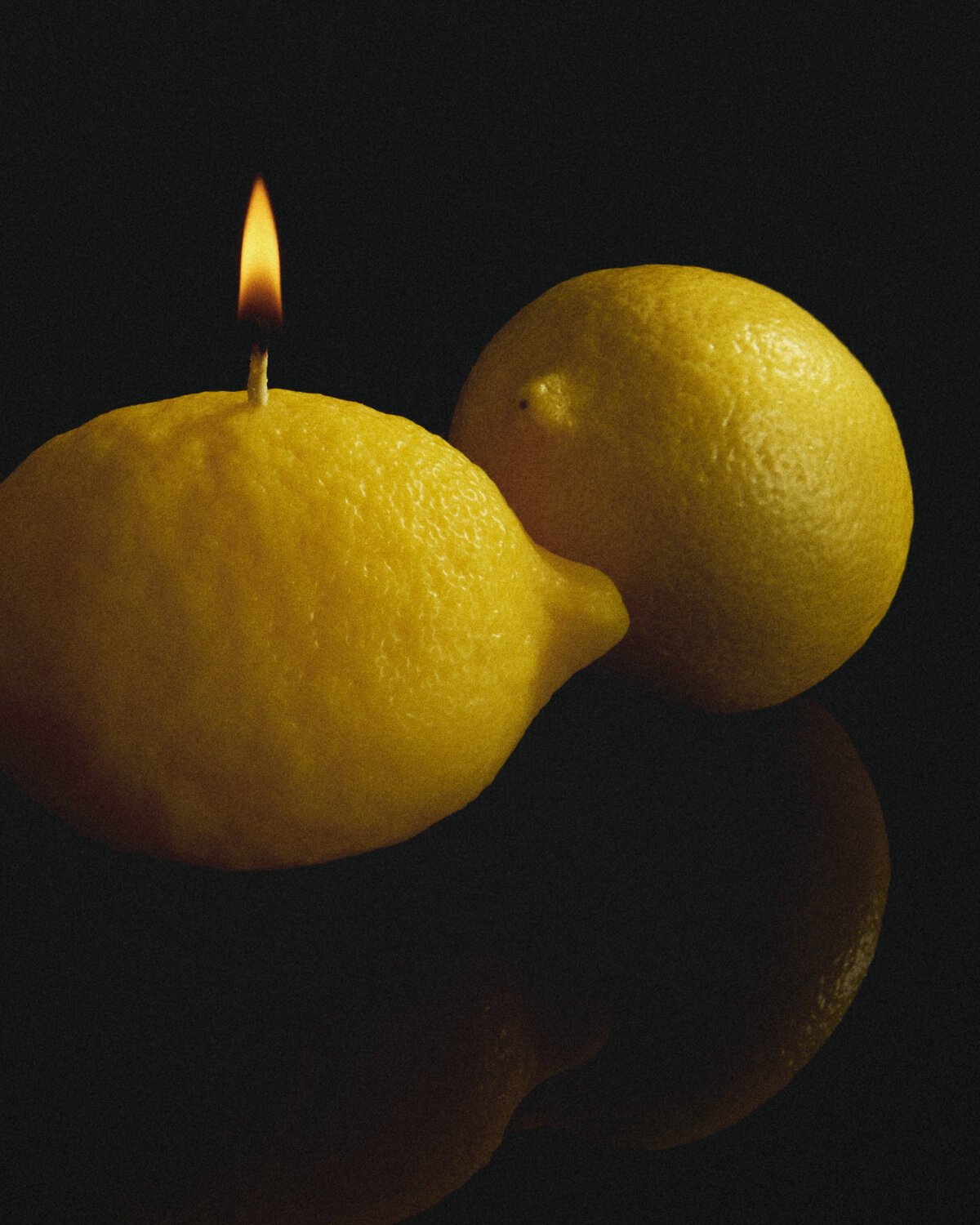 NONNA'S GROCER - Scented Lemon Candle